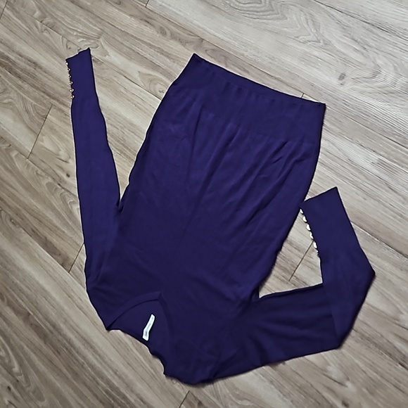 Zenana Outfitters Purple Pullover V-Neck Soft & Stretchy Sweater Women's Large - Picture 2 of 16